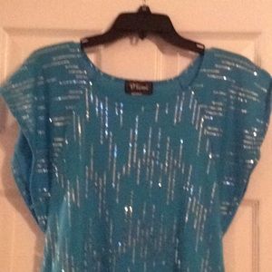 Girls Lg blue/green shirt